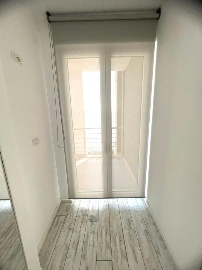 Durres Currila Modern Luxury Stunning Beach Views 外观 照片