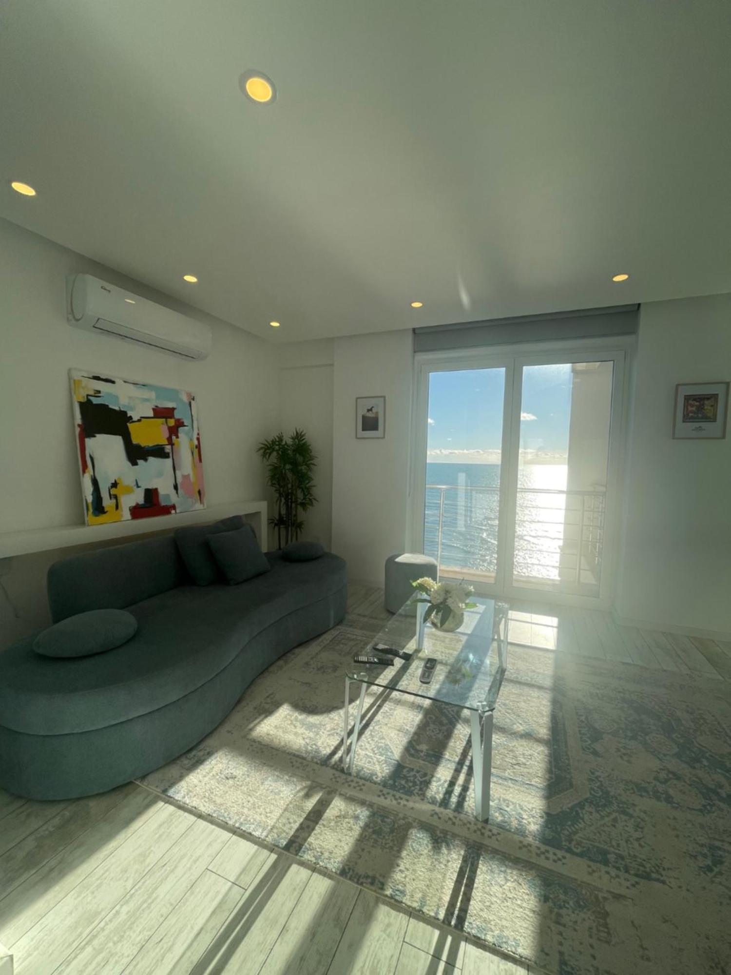 Durres Currila Modern Luxury Stunning Beach Views 外观 照片